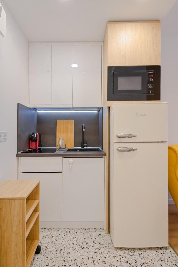 Cosy And Stylish Studio Next To Sofia'S Central Market Hall Apartment Bagian luar foto
